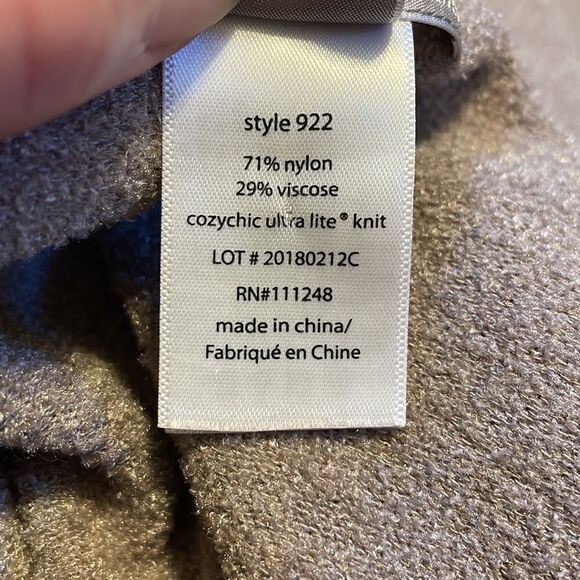 Barefoot Dreams CozyChic Shawl Poncho - Picture 6 of 7